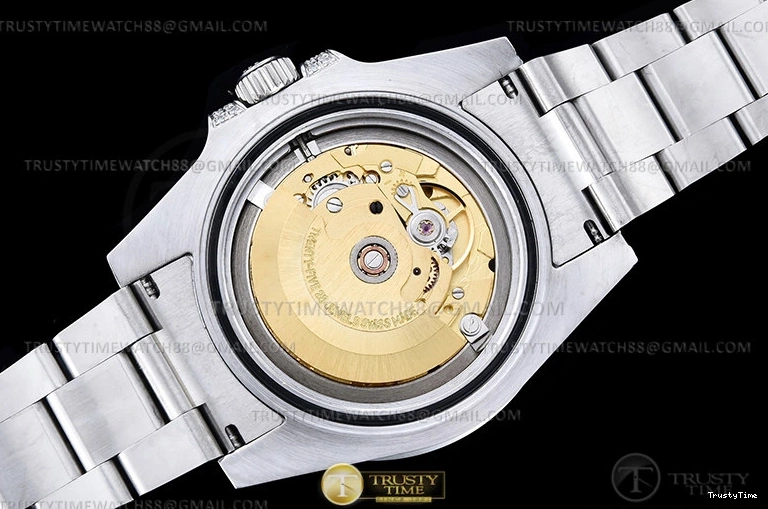 0110 Elegant Submariner 116610LV 904L Dia SS SS Grn Noob A 1080